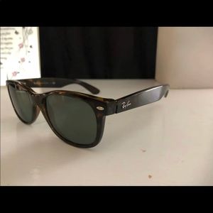 Ray ban new wayfarer